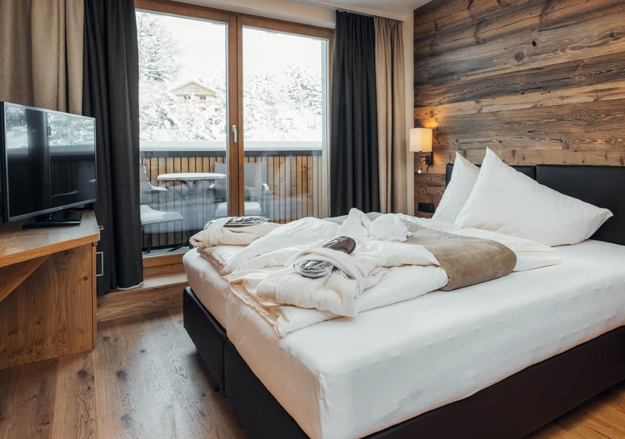 Hotel Garni Alpenjuwel Residenz Serfaus Zimmer foto